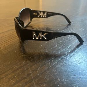 MICHAEL Michael Kors Sunglasses with original case